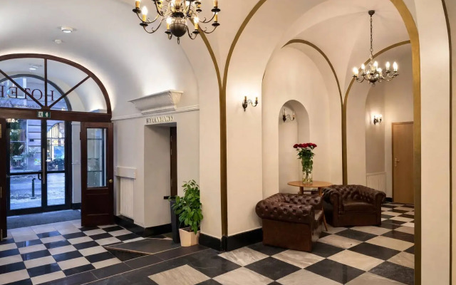 Отель Mazowiecki