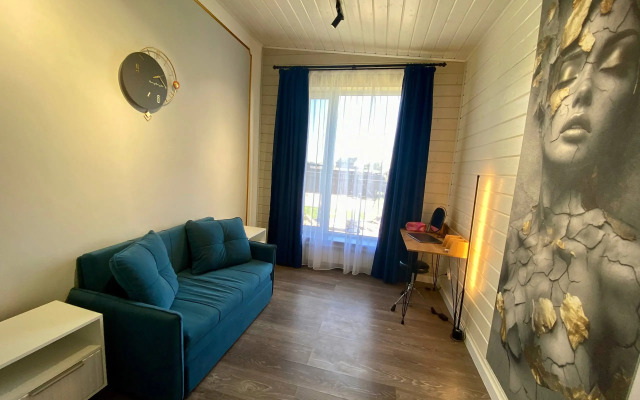 Lunnaya gavan Private house