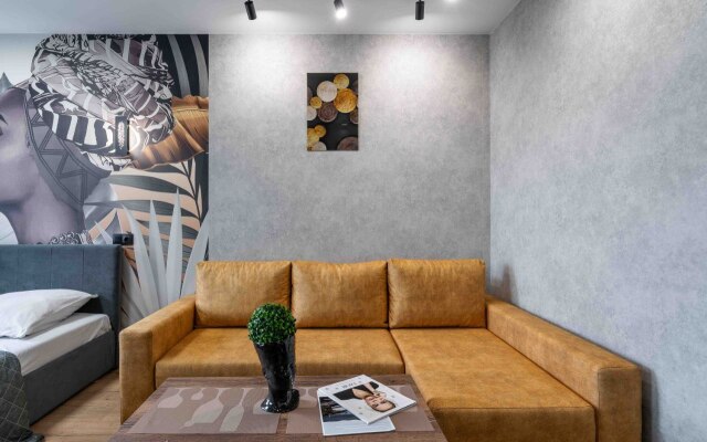 Квартира Студия с дизайнерские ремонтом и панорамным видом