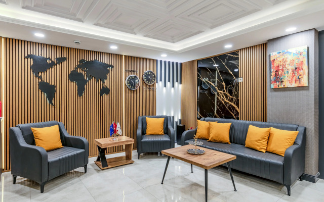 Roys Hotel & Suites Hotel