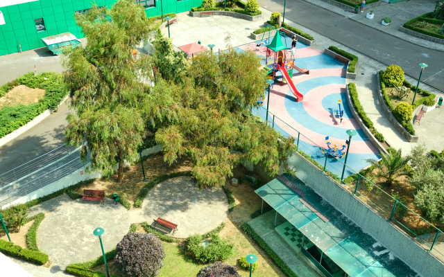 Park Gorkogo in the center Apartments