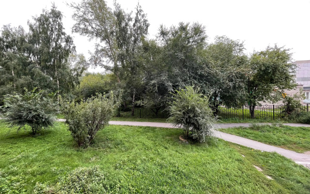 Квартира 4-х комнатная на 10-х у пляжа с озером