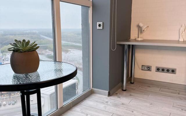 Апартаменты с видом на ТЦ Круиз