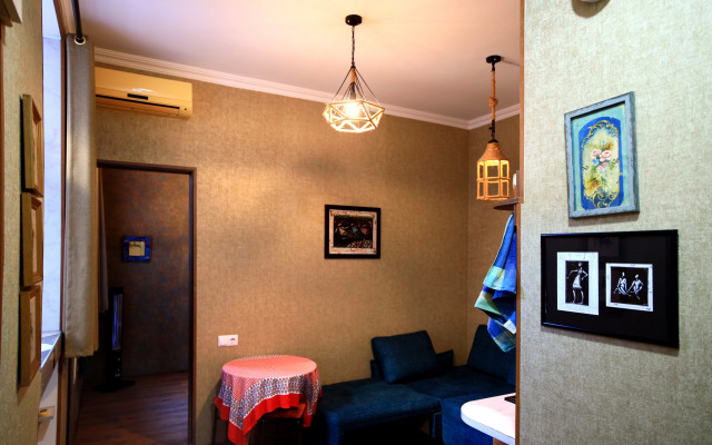 Domik Bibliotekarya Flat