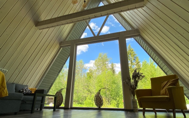 Shvartsvald A-Frame S Saunoj House