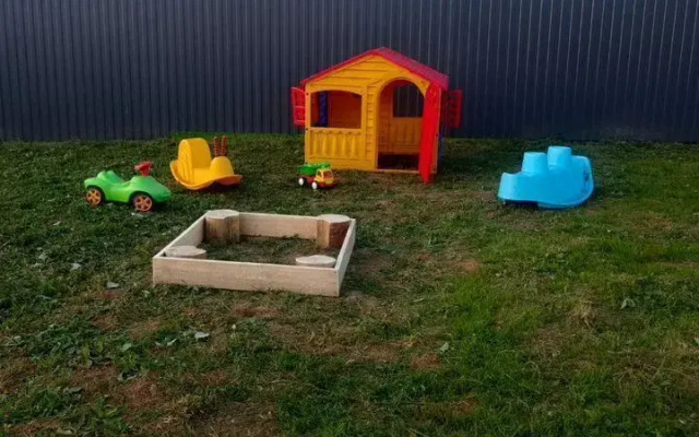 S russkoy baney na drovax Private house