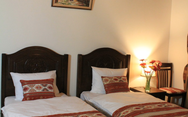 Hinyard Hotel