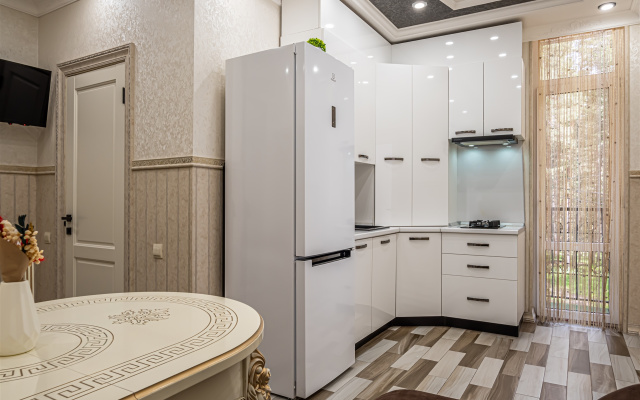 Apartamenty Standartnye s Balkonom i Krasivym Vidom v Sosnovom Lesu ot Kvartiruking