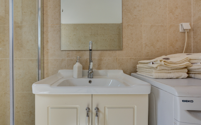 V&V Boutique Apartments Near The Beach