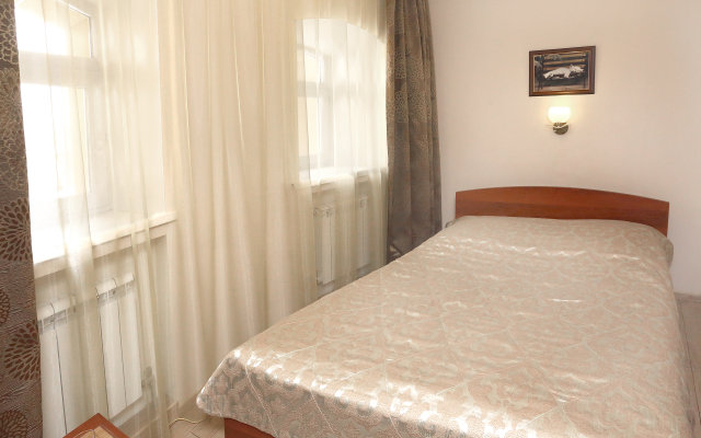 Гостиница на Пристанской