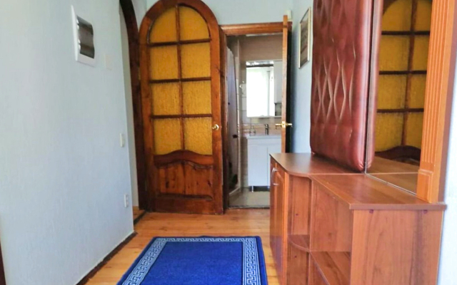 Na Yermolova 24 Private House