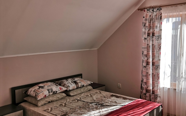 Dom Na Sadovoj 30-A Guest House