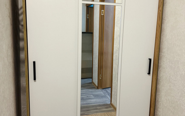 V novom dome, vid na karer Flat