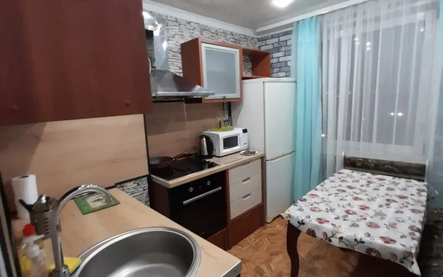 Квартира двухкомнатная с балконом в Октябрьском районе