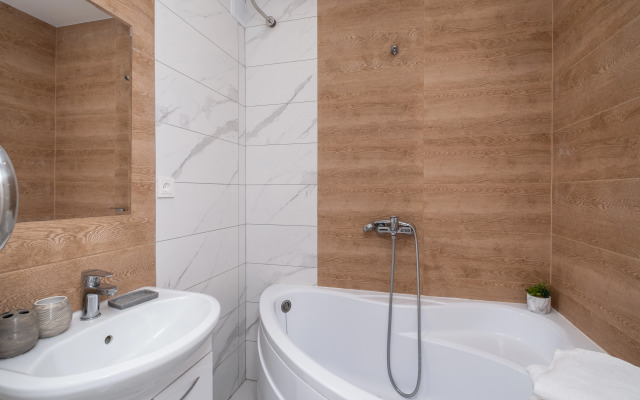 Апартаменты Метро Горки 2