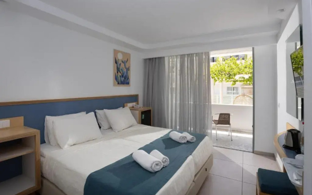 Alia Beach Hotel