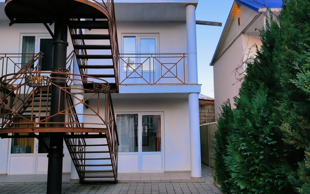 Parfena Guest House