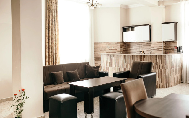 37B Apartments
