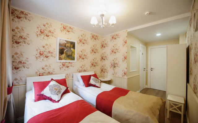 Art na Repina Hotel