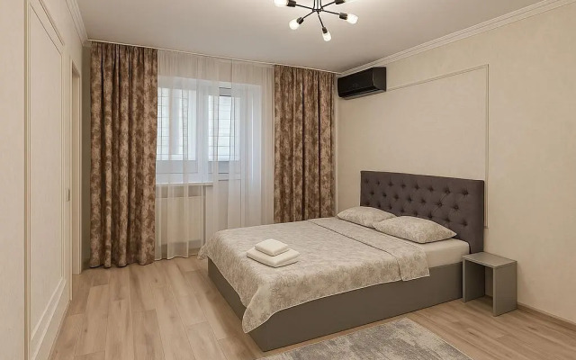 Na Prospekte Tauke Khana 95a Apartments