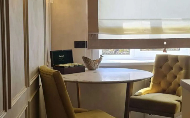 Na Kommunisticheskom Prospekte 74 Apartments