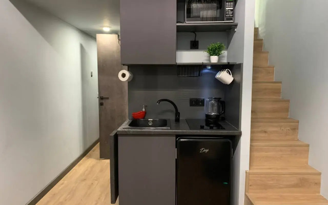 U metro Nagornaya Flat