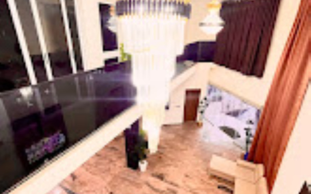 Отель De New Dawn and Lounge