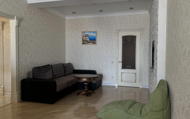 V Tsentre Kaspiyska U Morya Flat