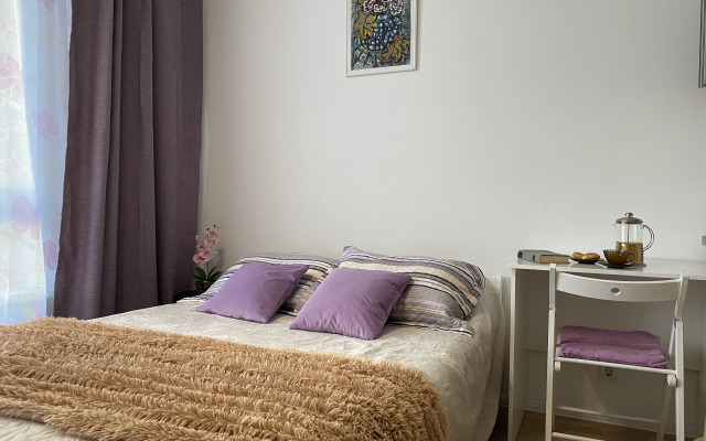 Квартира Современная студия рядом с метро Ул. Дыбенко