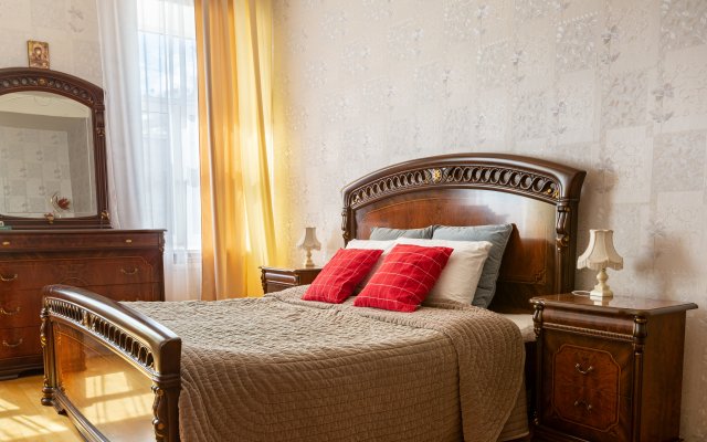 Vek Nyneshniy I Vek Minuvshiy: Komfort 21 Veka V Istoricheskom Dome 19 Stoletiya Apartments