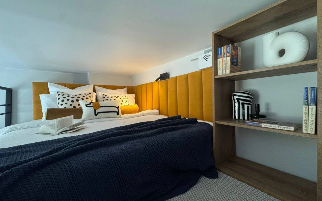 Апартаменты Студия Двухуровневая на Грайвороновской