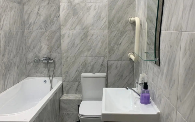 V Tsentre Goroda Apartments