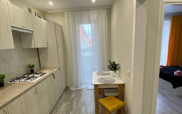 Na Kommunisticheskoy Apartments