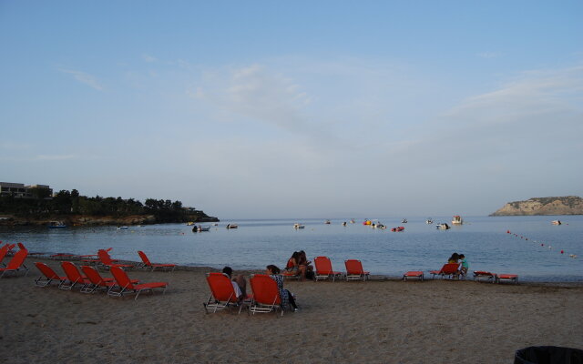 Отель Renia Studios