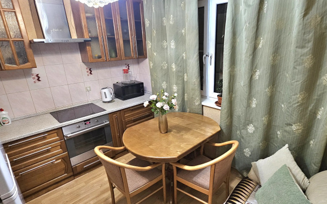 Квартира Трехкомнатная Большая в Центре Москвы