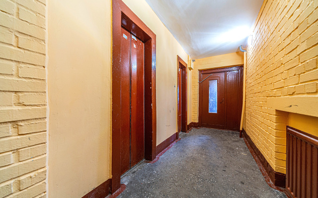 2-room apartment on Vedeneeva near the Vreden Research Institute KakOtelRu