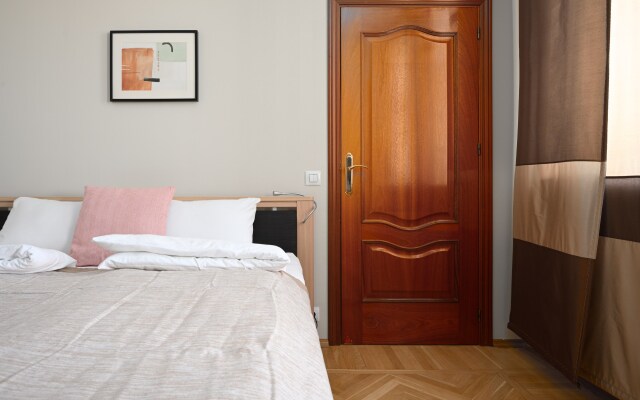 Апартаменты  1912 с видом на крыши Петроградки и Телебашню