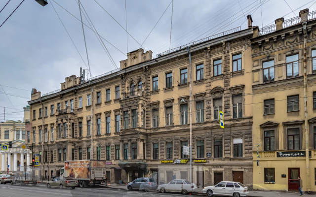 Квартира Двухуровневые Трехместные Студии Globus Apart на Марата