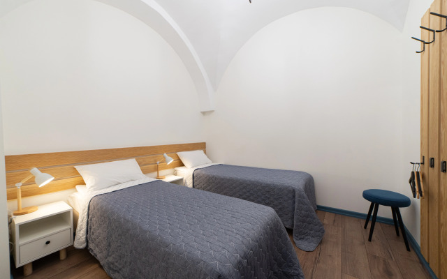 Dvenadtsat Mini Hotel