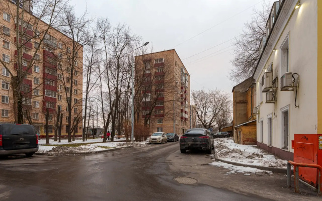 1 Komfortno I Tochka Na Dubininskaya Apartments