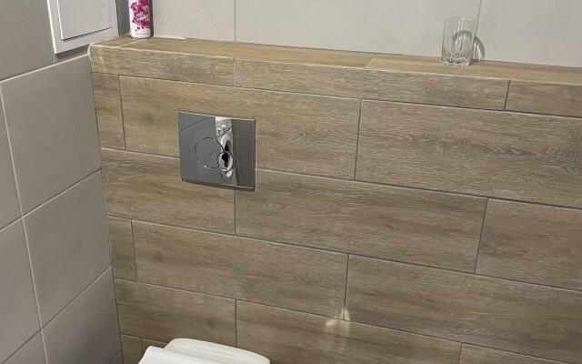 Komfortabelnaya V Tyumeni Posutochno Flat
