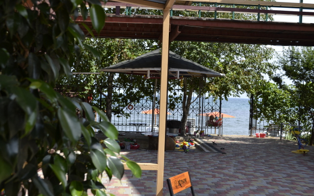 Отель Золотые Пески