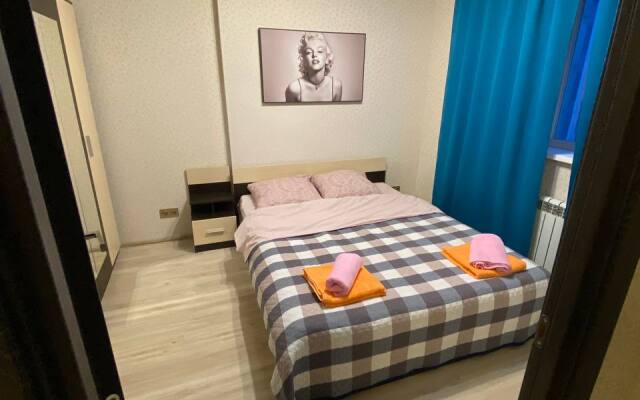 2kh Komnatnaya Na Kucherskom Pereulke Flat