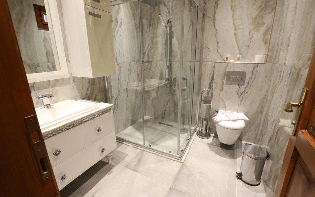 Отель White Garden