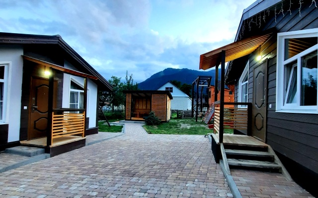 Nur House Hotel
