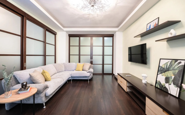 Pyat Zvyozd Bolshaya S Konditsionerami I Kaminom Apartment