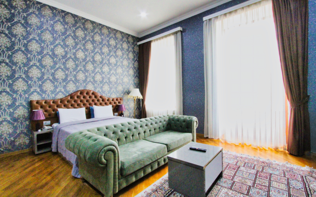 Pilot Baku Hotel