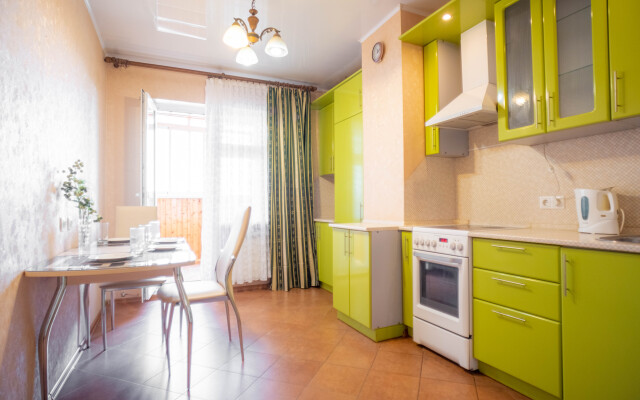 Prostornaya Odnushka Na Glavnom Prospekte Goroda Apartments