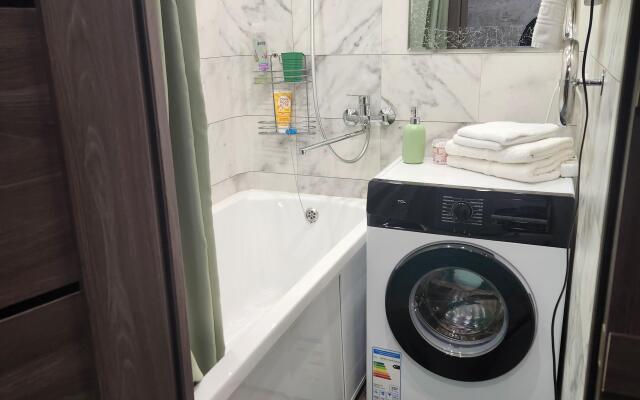 Odnokomnatnye Apartamenty Na Frunze  Flat