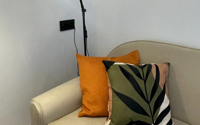 S Sovremennym Dizaynom I Mebelyu Flat